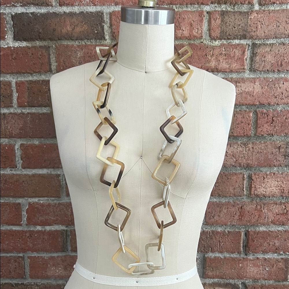 Square Horn Geometric Cream and Brown Necklace